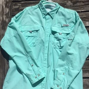 Aqua Columbia pfg button down